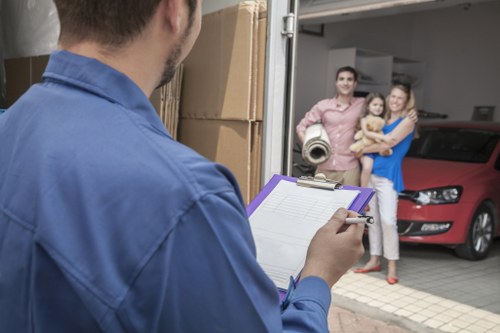 Packing and loading support for house removals in Morden